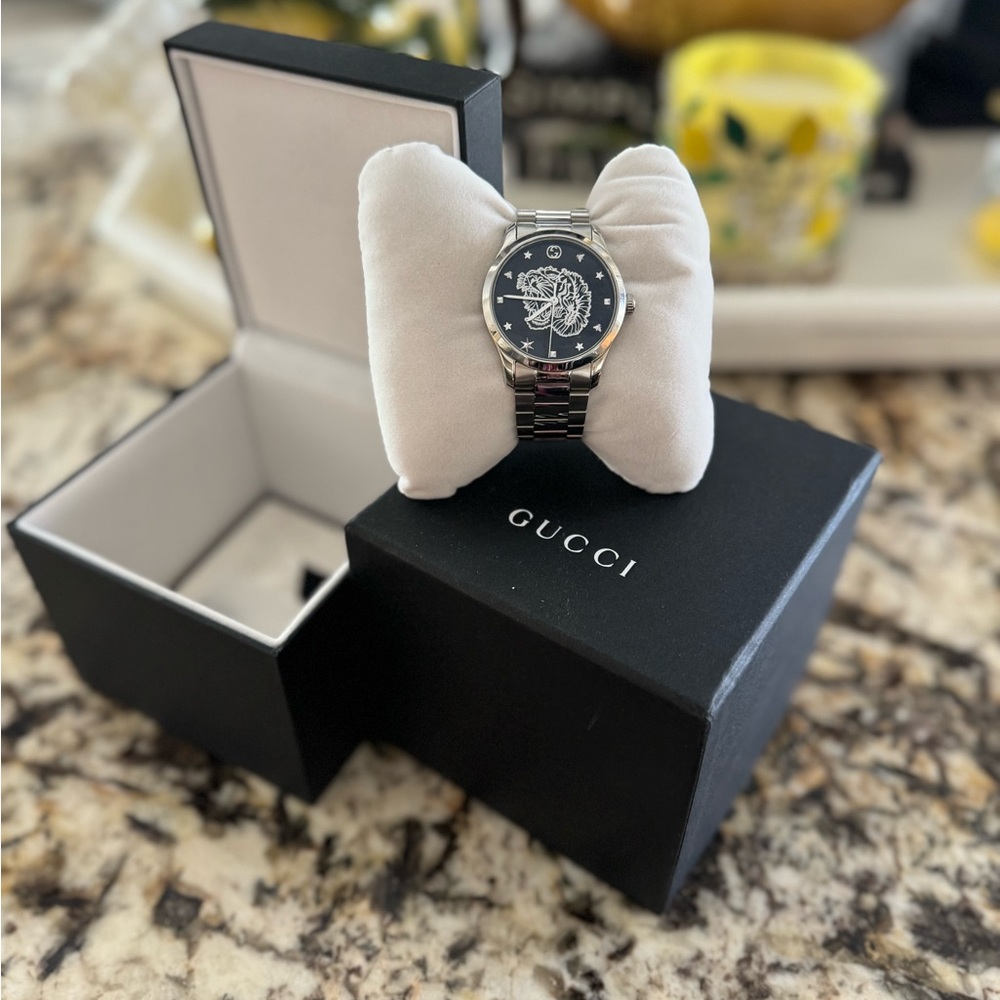 Gucci Black and Silver Luxury Watch